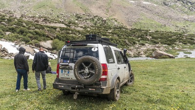 To the Besh-Tash lakes