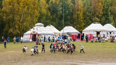 Arkan tartmai (Tug-of-war Rope) Word nomad Games with Baibol travel