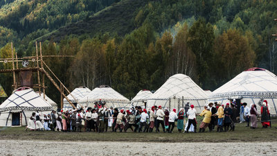 Arkan tartmai (Tug-of-war Rope) Word nomad Games with Baibol travel