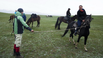 We learn to ride a horse.